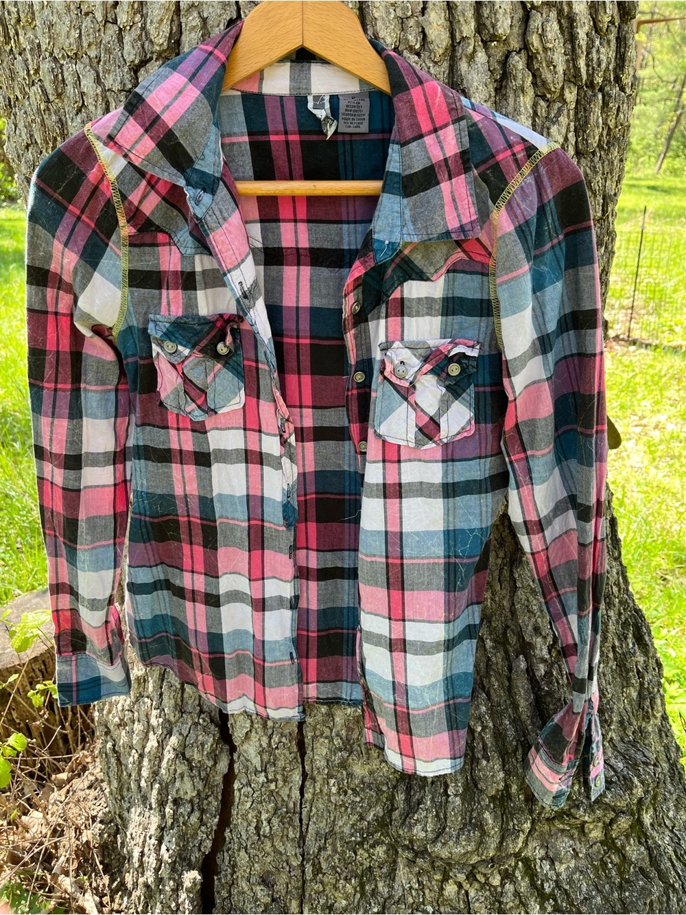 ⭐️BKE Western Style Shirt in size M